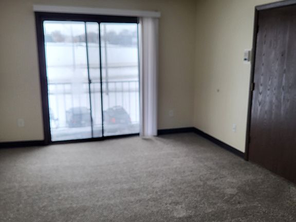 3rd image of 507 College Ave NE APT E