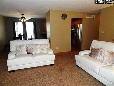4th image of 3060 Sauer Dr