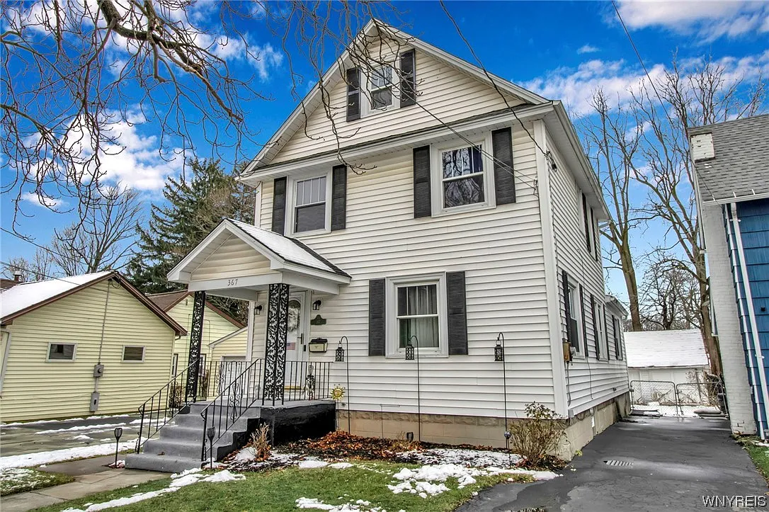 367 E Union St photo 1