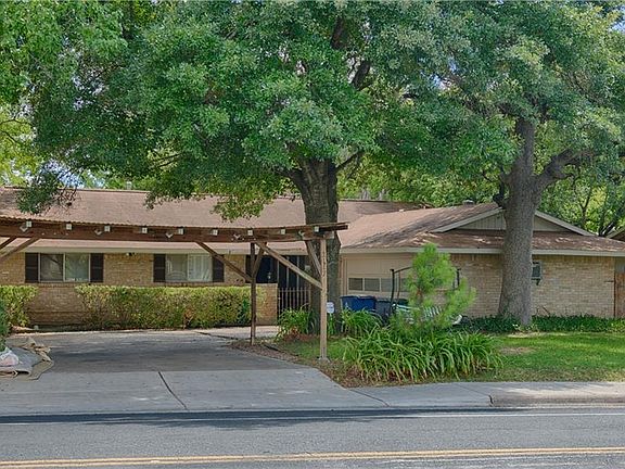 3rd image of 2117 Gaston Place Dr