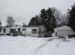 W8112 Maple St, Holmen, WI 54636