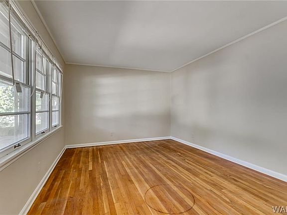 5th image of 1419 E 21st E Ave