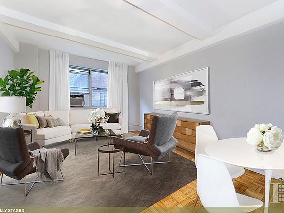 2nd image of 500 Grand St #Cgf