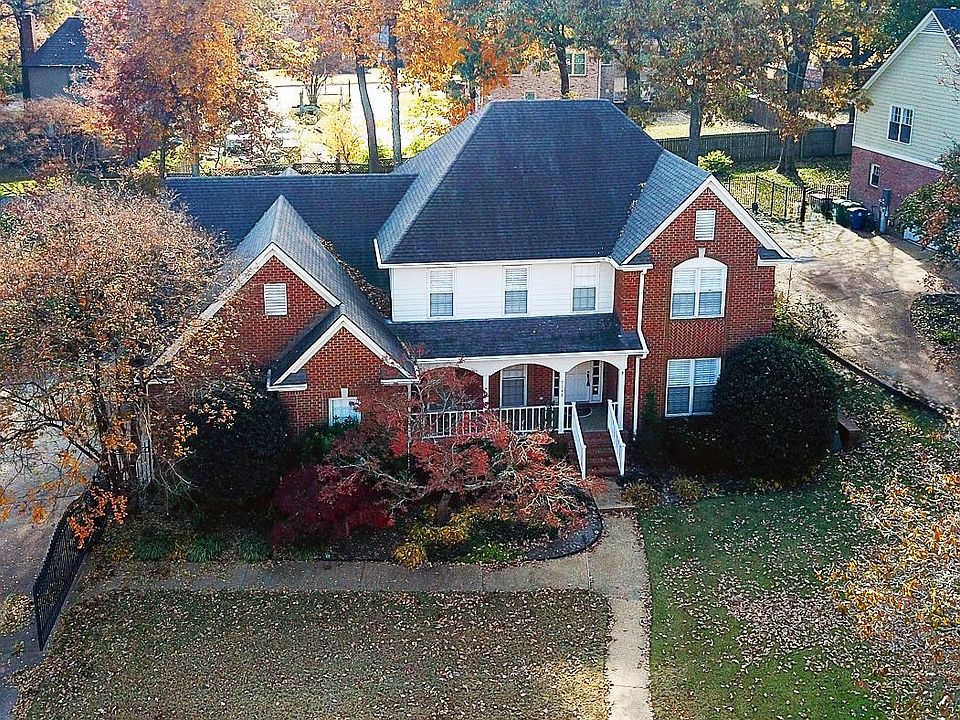 1st image of 2715 Sweet Oaks Cir