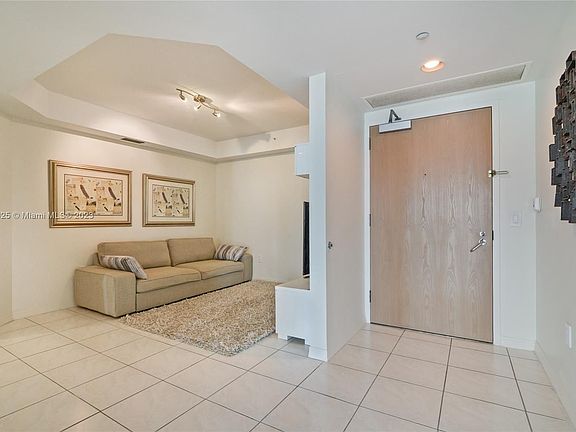 4th image of 16400 Collins Ave APT 1142