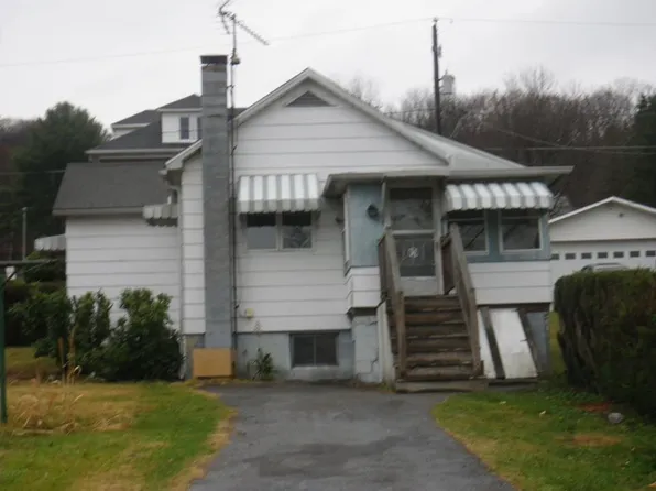810 Hubert Ave, Northern Cambria, PA 15714