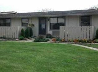 7767 Corinthian Dr, Indianapolis, IN 46219