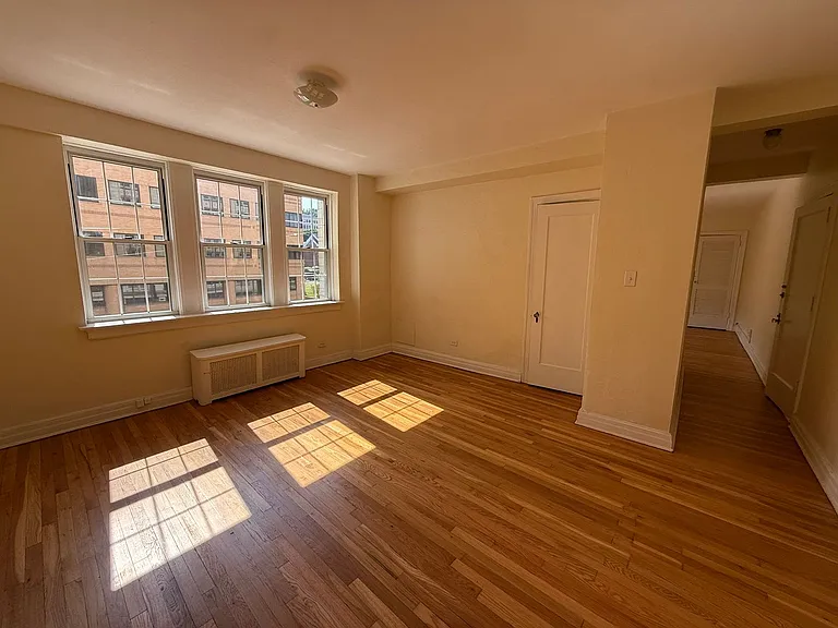 New King Edward Apartments — Photo 128