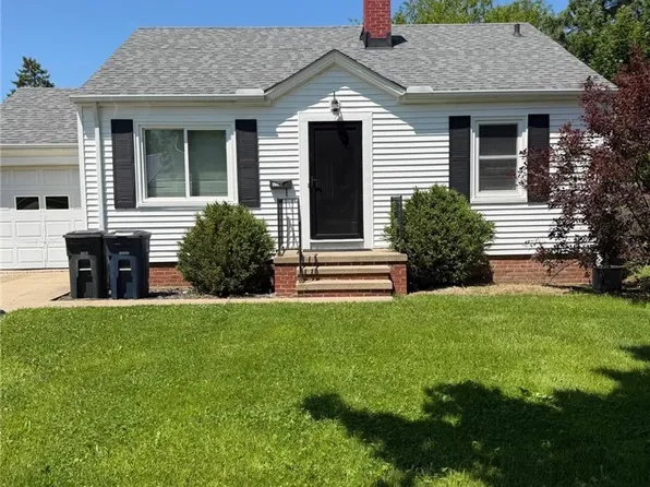 5141 Bridgewater Rd, Lyndhurst, OH 44124
