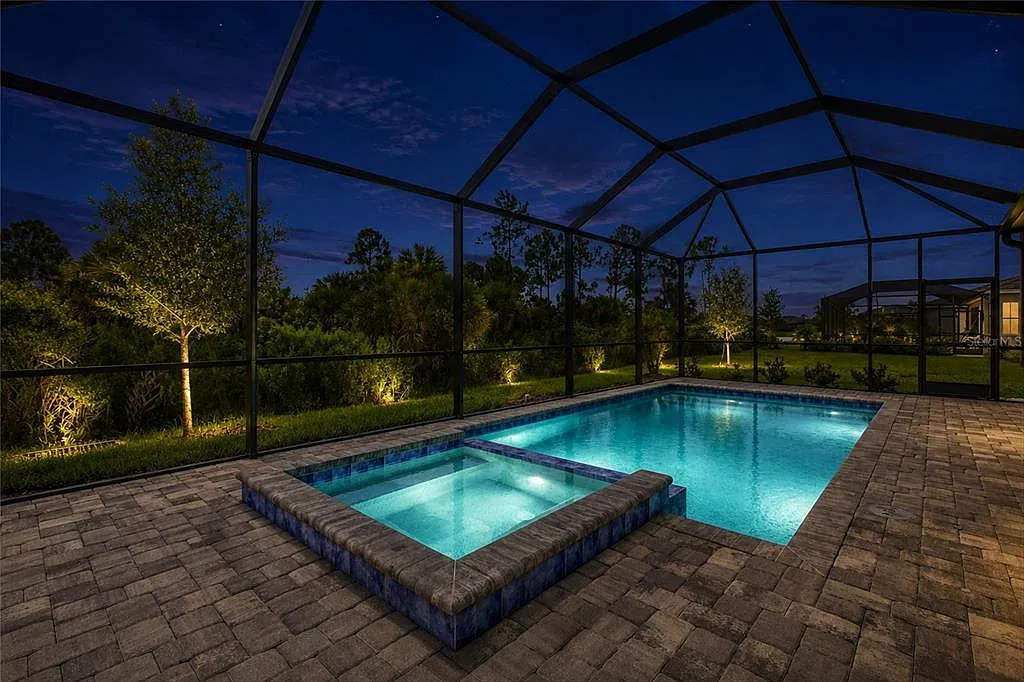3 bed, 3.0 bath, 2214 sqft, $3,800 — Photo 2