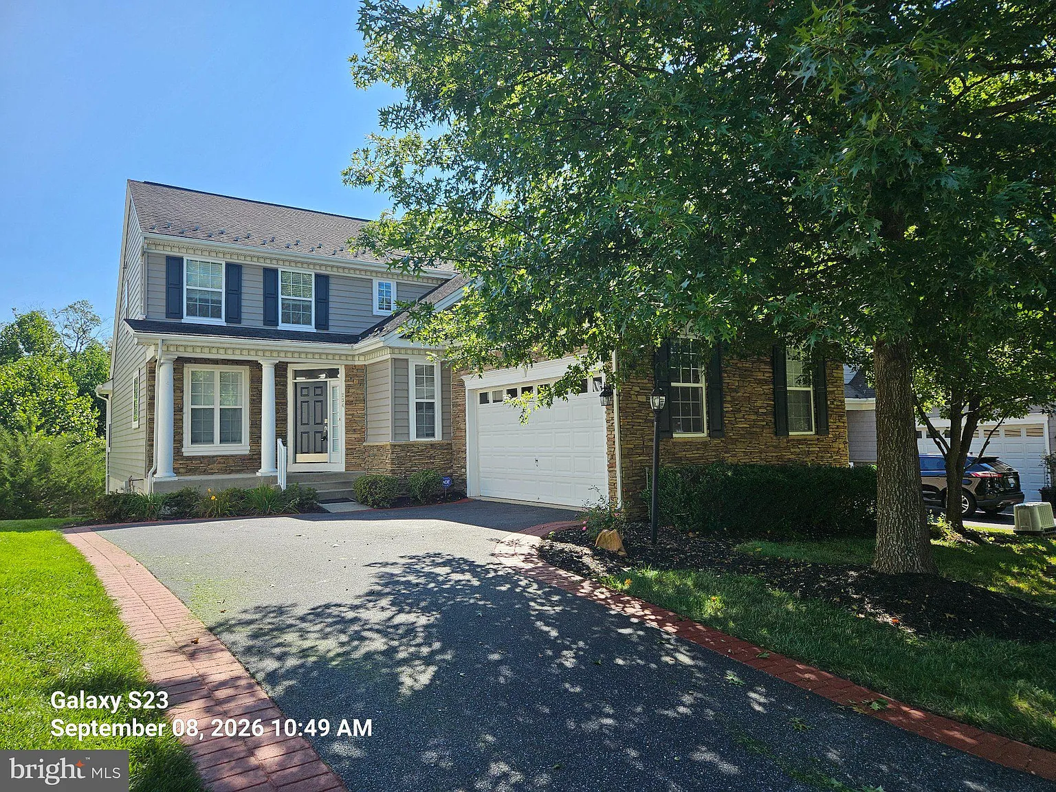 3 bed, 2.5 bath, 2527 sqft, $3,100 — Photo 1