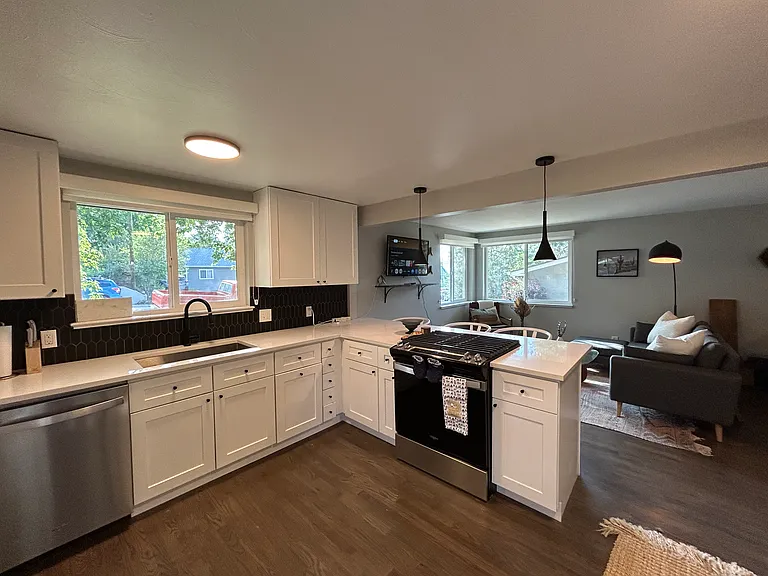 1050 Lowell Blvd — Photo 6