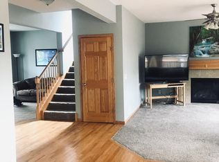 1154 Drew Dr, Woodbury, MN 55129