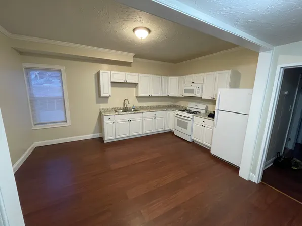 465 N Belmont St #2, Fall River, MA 02720