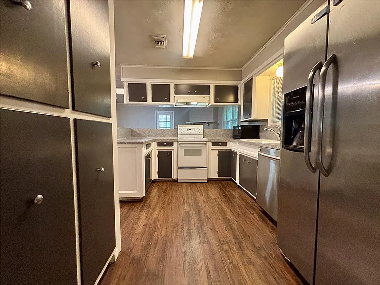 2013 Oaklawn Dr — Photo 11