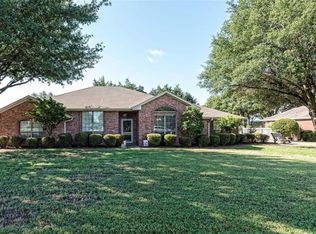 2899 Pilgrim Ln, Lorena, TX 76655