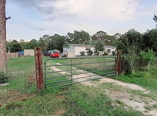 40404 Emeralda Island Rd, Leesburg, FL 34788