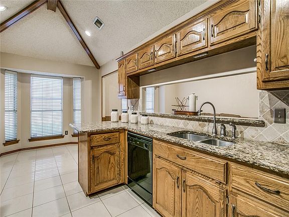5th image of 1306 Ponderosa Pine Ln