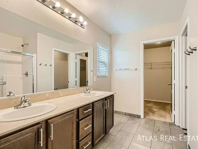 10601 Derby Peak Ln — Photo 8