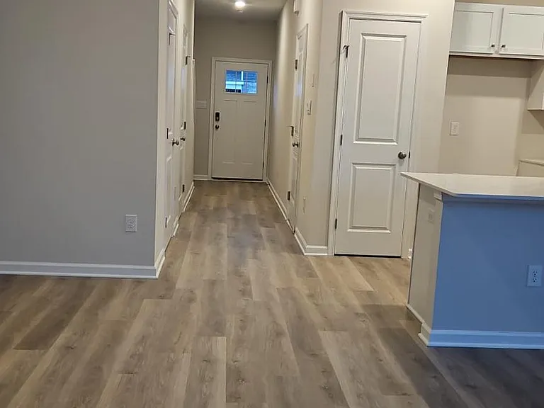 12 Eleanor Ln — Photo 25