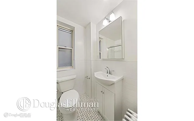 Rented by Douglas Elliman | media 16
