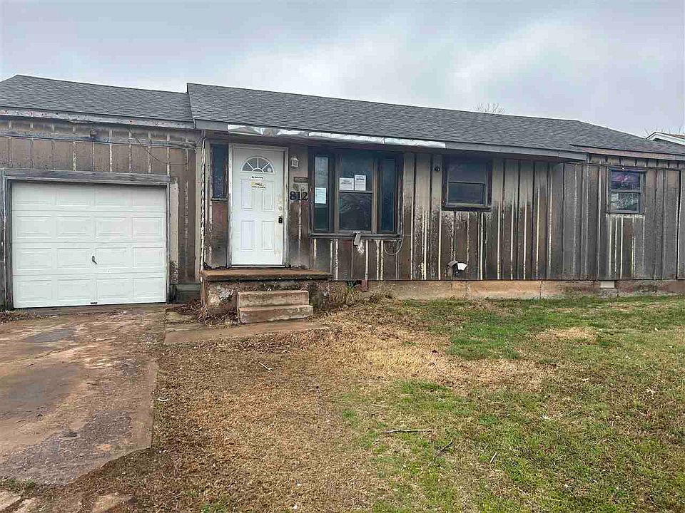 1st image of 812 NW 34th St
