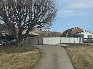 1793 Pike Rd, Saint Marys, WV 26170