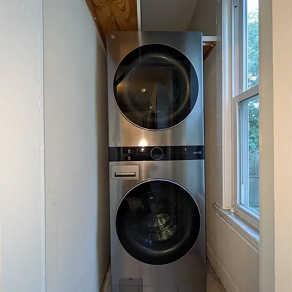 182 Green St #2 — Photo 5