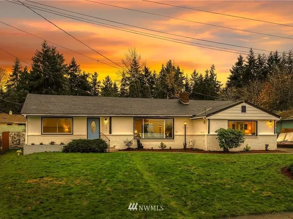 1701 S 106th St, Seattle, WA 98168