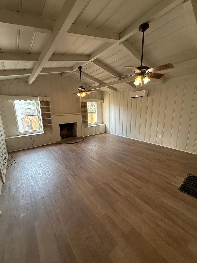 DH 1903 16th Street — Photo 1
