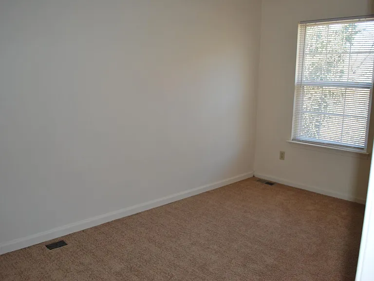 634 Candlestick Ln — Photo 8