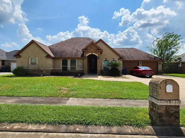 23 Texian Trl N, Angleton, TX 77515