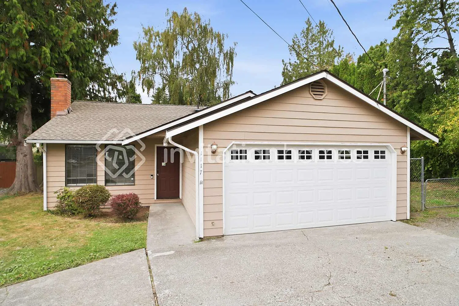 1117 Cascade Dr Everett, WA 98203 — Photo 1