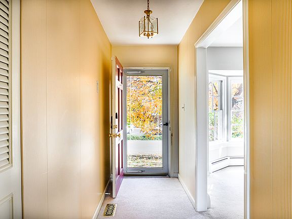 4th image of 7955 Meadow Dr