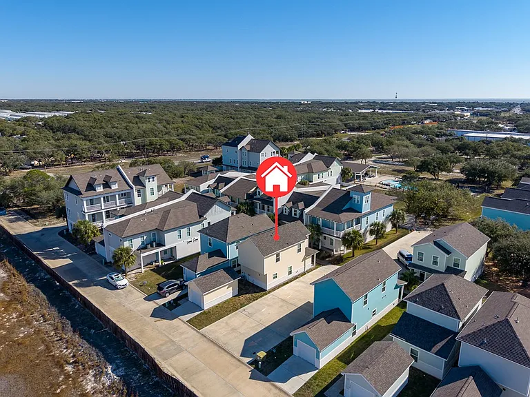 124 Lavaca Cir — Photo 38