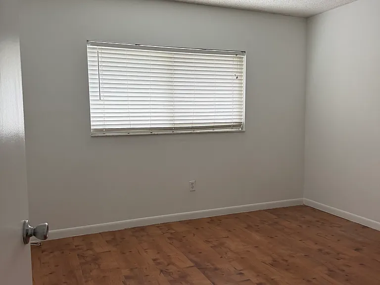 6900 SW 104th Ct — Photo 27