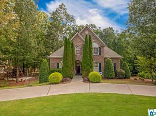 7545 Surrey Ln, Trussville, AL 35173