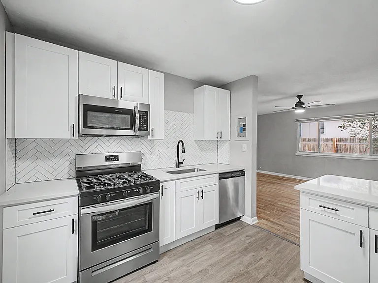 2910 S Delaware St — Photo 8