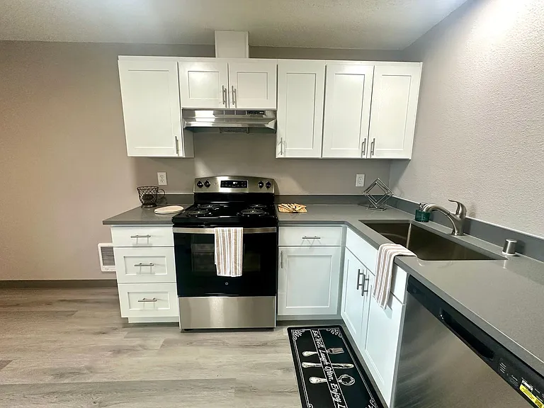 Forest Park Apartments — Photo 38