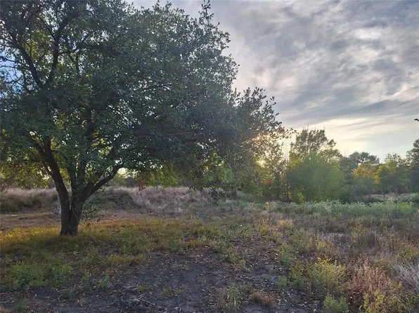 1256 Beaver Creek Drive, Caldwell, TX 77836