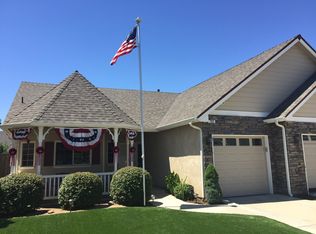 732 Powers Ave, Clovis, CA 93619