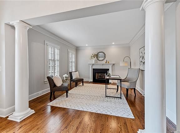5th image of 431 Fair Haven Ct