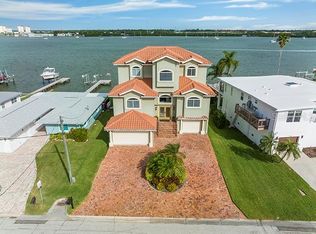 848 Bay Point Dr, Madeira Beach, FL 33708