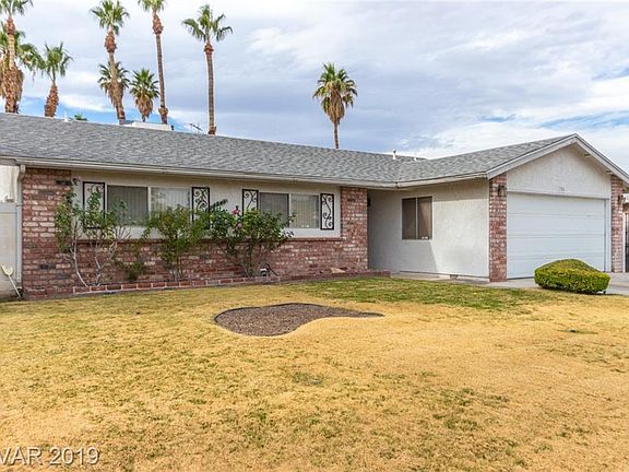 4th image of 1708 Stoneybrook Dr