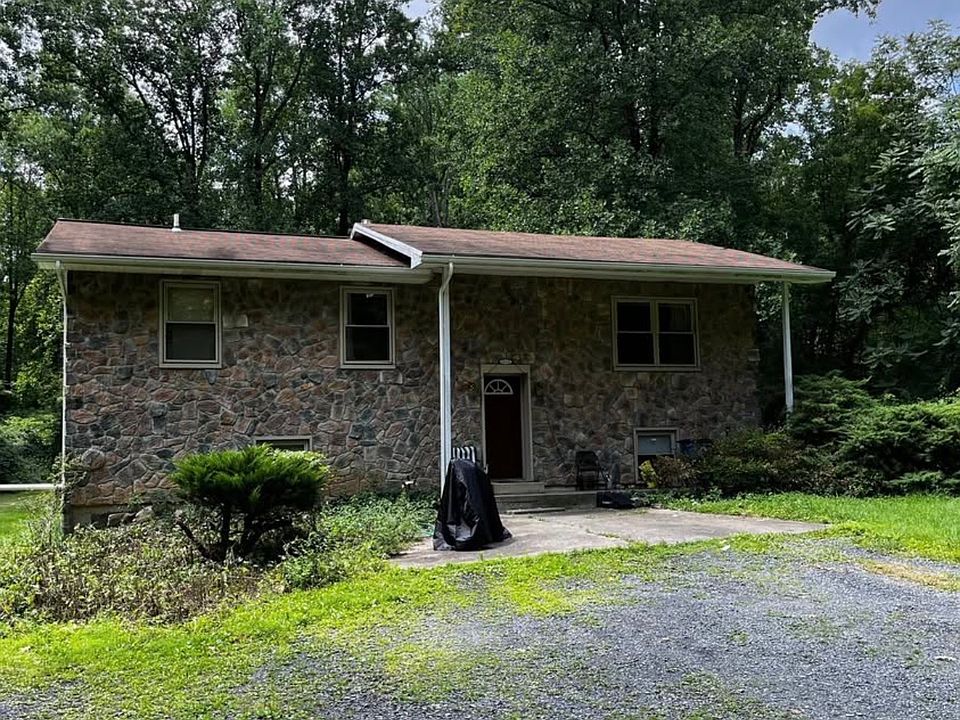 1st image of 1020 Forest Dr