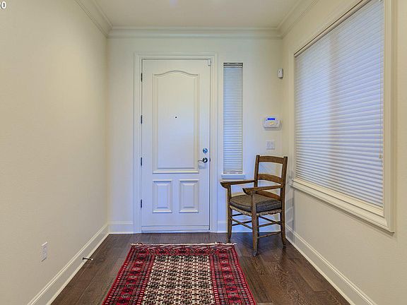 4th image of 5605 SE Scenic Ln Unit 101