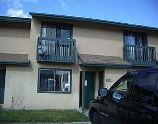 2nd image of 1703 Wharf Ln