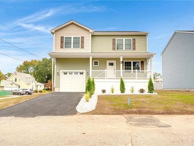 27 Orange St E, Rumford, RI, 02916