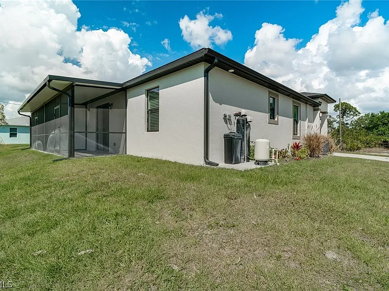 809 Agnes Ave — Photo 25
