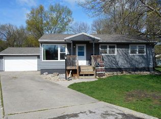 15 Thompson Ave, Iowa Falls, IA 50126